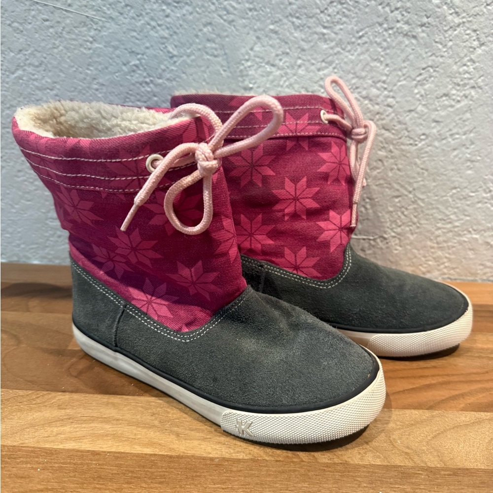 See Kai Run Pink and Gray Kids Boots size 12.5